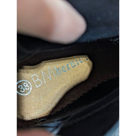 Bernie Mev New York Women's Black Gray Suede Jacqueline Wedge Bootie Size 38 - Picture 3 of 7
